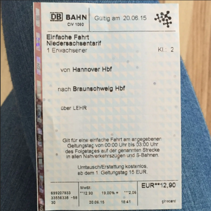 Guten Tag, die Fahrscheine bitte!